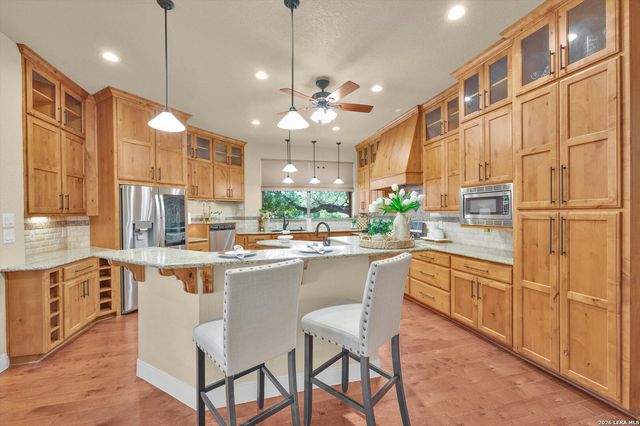 10319 Oak Forest, New Braunfels, TX 78132
