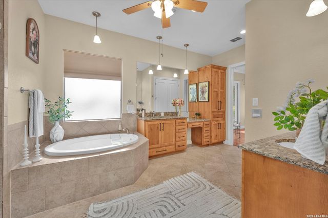 10319 Oak Forest, New Braunfels, TX 78132