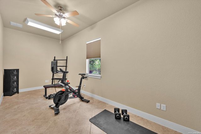 10319 Oak Forest, New Braunfels, TX 78132