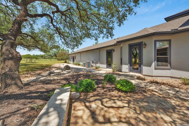 10319 Oak Forest, New Braunfels, TX 78132
