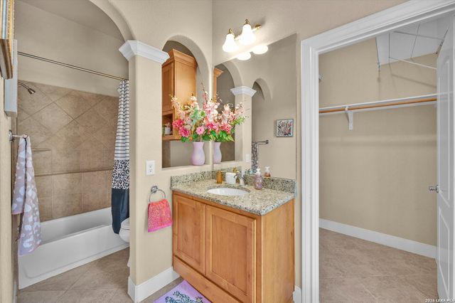 10319 Oak Forest, New Braunfels, TX 78132