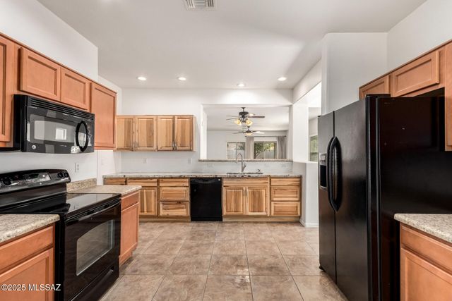 20927 E Frontier Road, Red Rock, AZ 85145