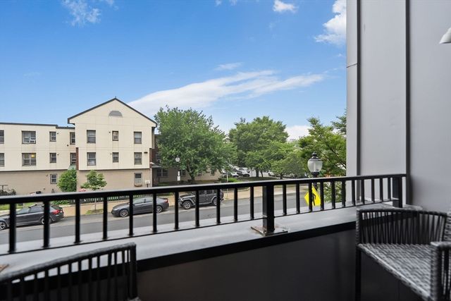 150 W Broadway 203, Boston, MA 02127