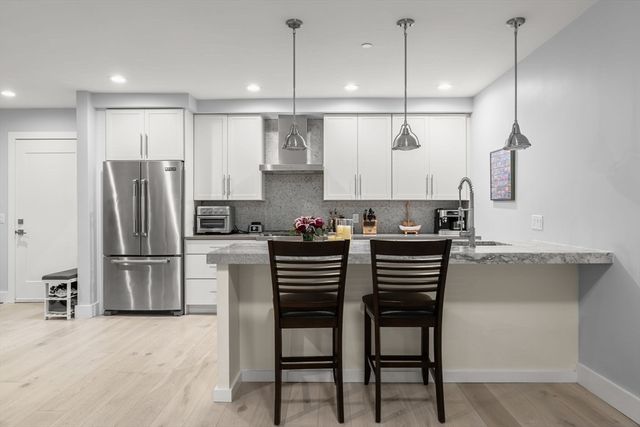 150 W Broadway 203, Boston, MA 02127