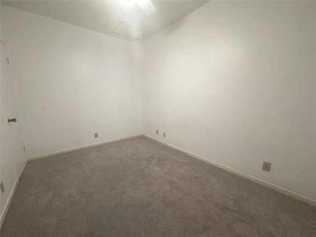 309 S Guadalupe ST C, Lockhart, TX 78644