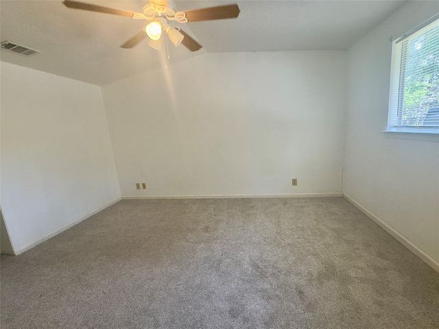 309 S Guadalupe ST C, Lockhart, TX 78644