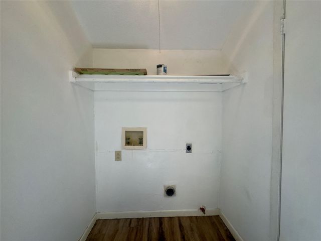 309 S Guadalupe ST C, Lockhart, TX 78644