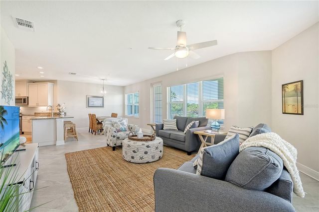 7930 34TH AVENUE W 102, Bradenton, FL 34209