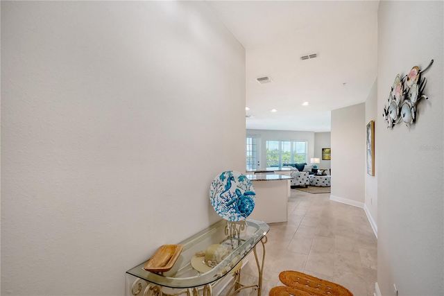 7930 34TH AVENUE W 102, Bradenton, FL 34209