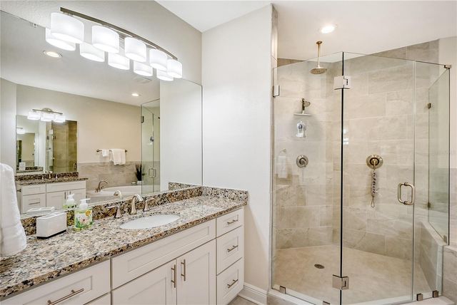 7930 34TH AVENUE W 102, Bradenton, FL 34209