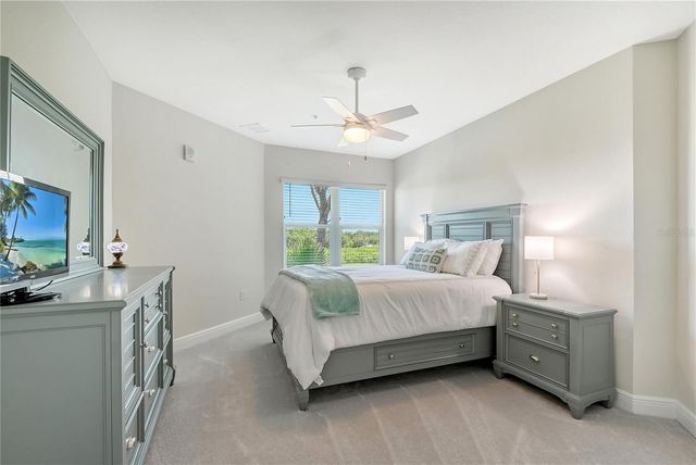 7930 34TH AVENUE W 102, Bradenton, FL 34209