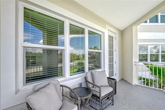 7930 34TH AVENUE W 102, Bradenton, FL 34209