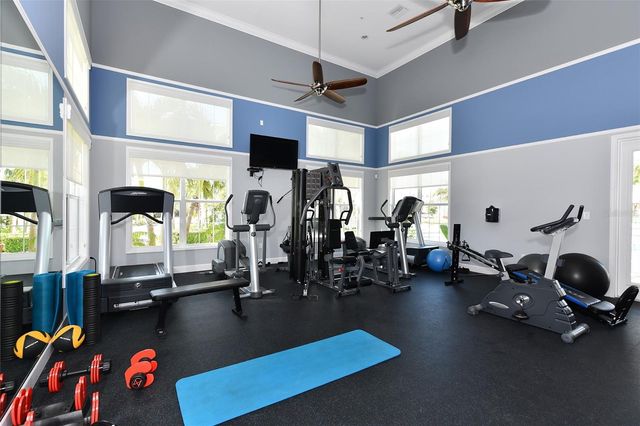 7930 34TH AVENUE W 102, Bradenton, FL 34209
