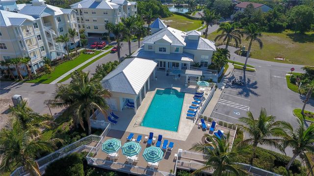 7930 34TH AVENUE W 102, Bradenton, FL 34209