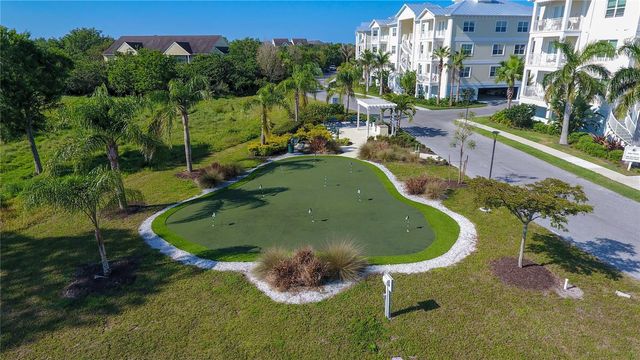 7930 34TH AVENUE W 102, Bradenton, FL 34209