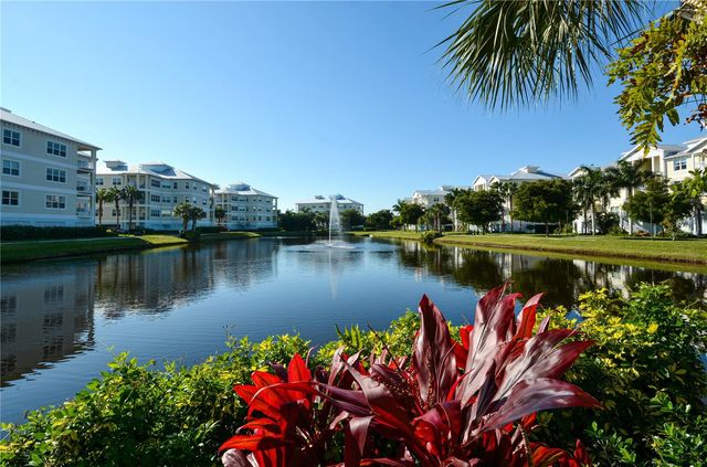7930 34TH AVENUE W 102, Bradenton, FL 34209