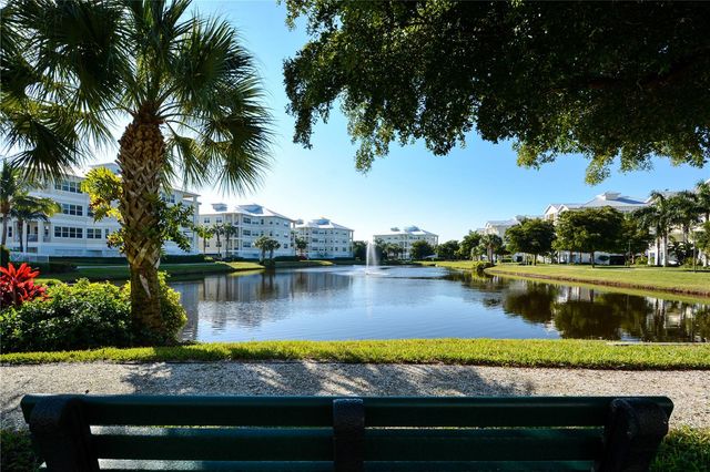 7930 34TH AVENUE W 102, Bradenton, FL 34209