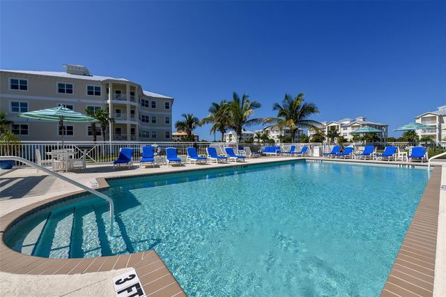 7930 34TH AVENUE W 102, Bradenton, FL 34209
