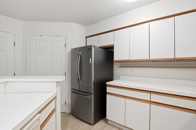 1335 Millbrook Trail, Ann Arbor, MI 48108
