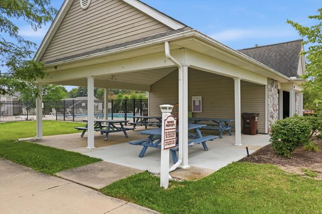 1335 Millbrook Trail, Ann Arbor, MI 48108
