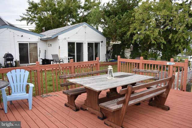 20 W DORY DR, Little Egg Harbor Twp, NJ 08087