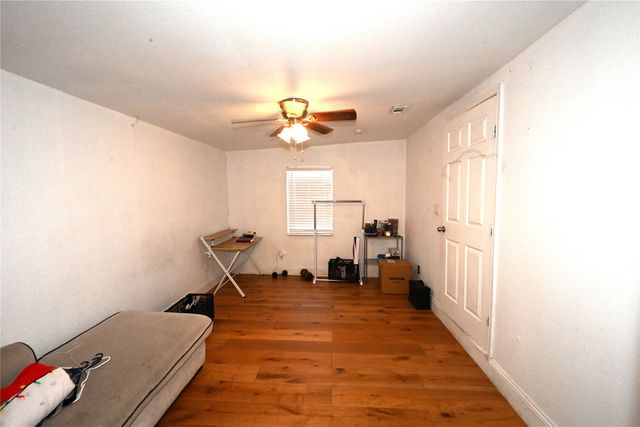 905 Bluebonnet Lane, Mesquite, TX 75149