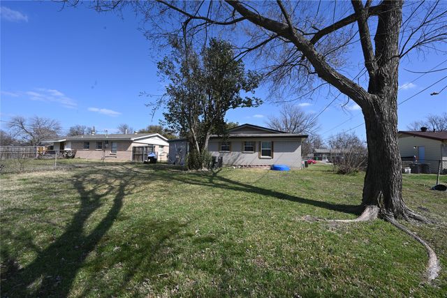 905 Bluebonnet Lane, Mesquite, TX 75149