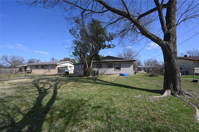 905 Bluebonnet Lane, Mesquite, TX 75149