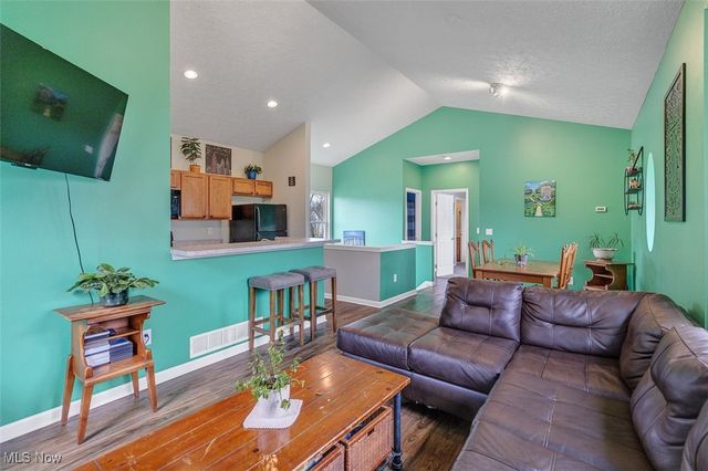 3706 Minster Court, Cleveland, OH 44105