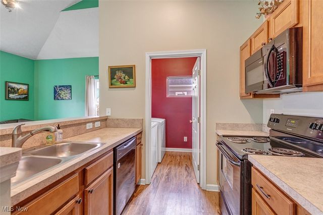 3706 Minster Court, Cleveland, OH 44105