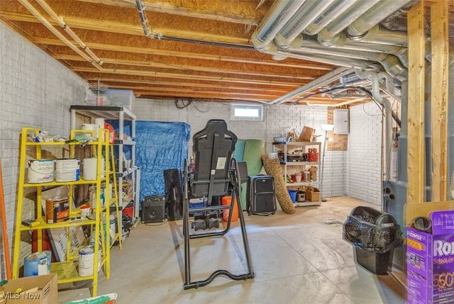 3706 Minster Court, Cleveland, OH 44105