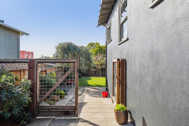 1546 Beverly Pl, Berkeley, CA 94706