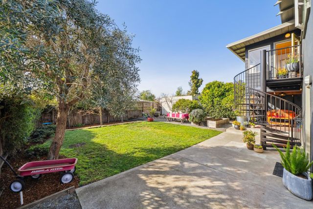 1546 Beverly Pl, Berkeley, CA 94706