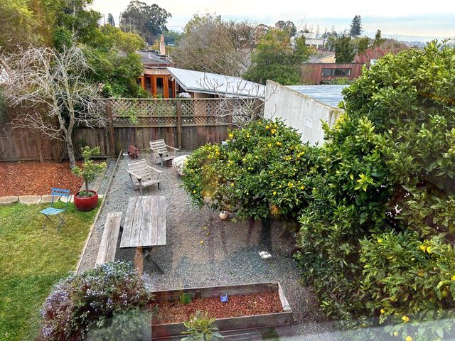 1546 Beverly Pl, Berkeley, CA 94706