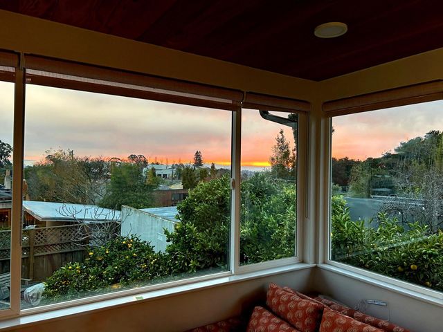 1546 Beverly Pl, Berkeley, CA 94706