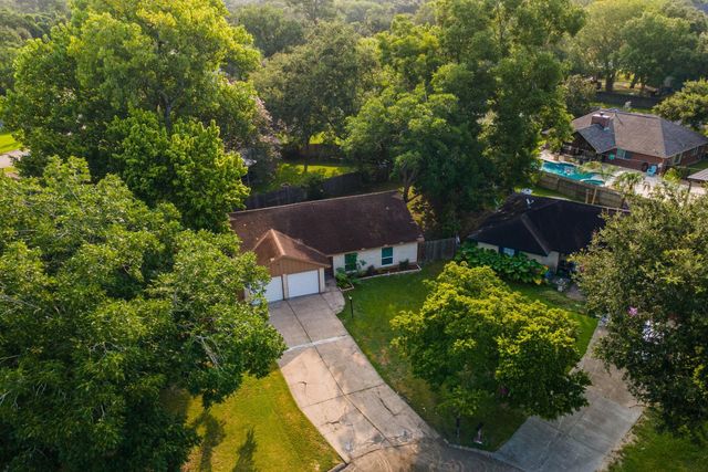 516 Saint Charles Street, League City, TX 77573