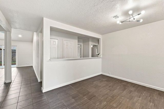 516 Saint Charles Street, League City, TX 77573
