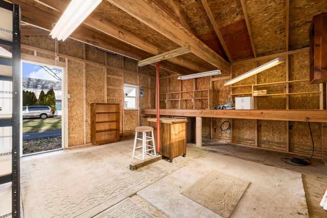 161 N Gould Road, Columbus, OH 43209