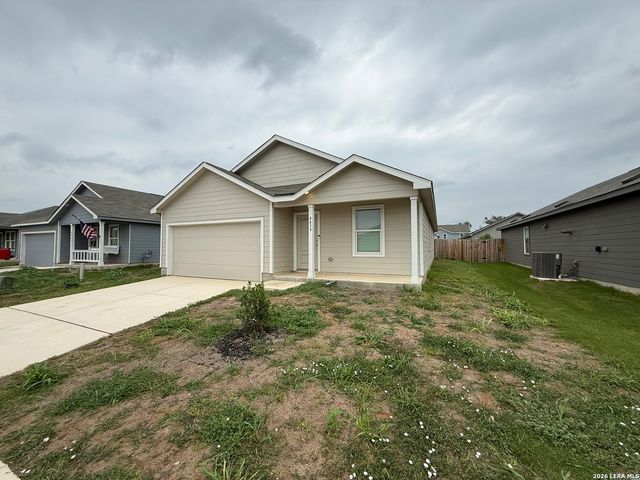 4839 LEGACY PT, Von Ormy, TX 78073