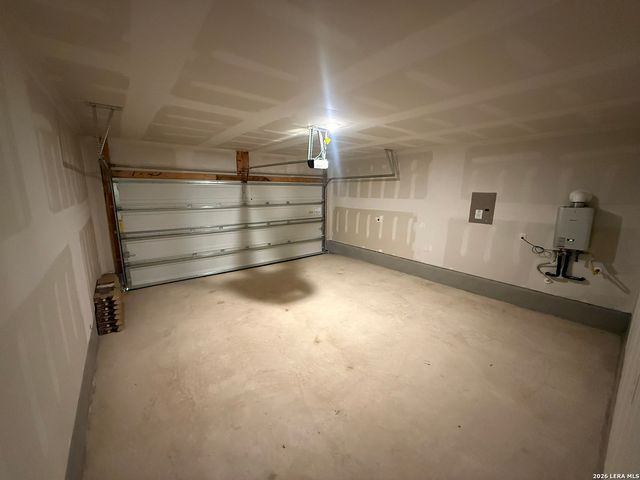 4839 LEGACY PT, Von Ormy, TX 78073