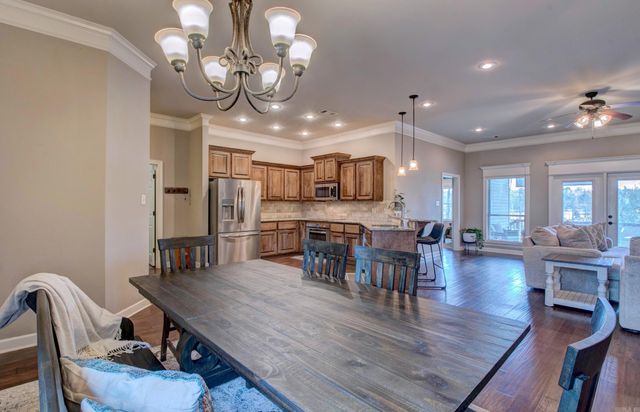 6859 Grace Village Drive, Alexander, AR 72002