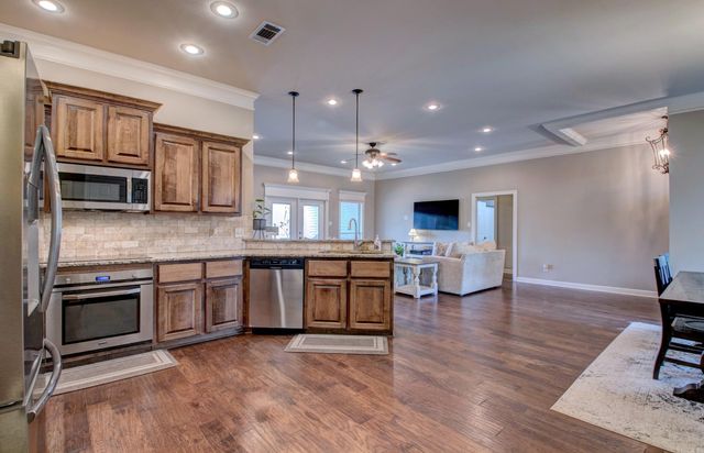 6859 Grace Village Drive, Alexander, AR 72002