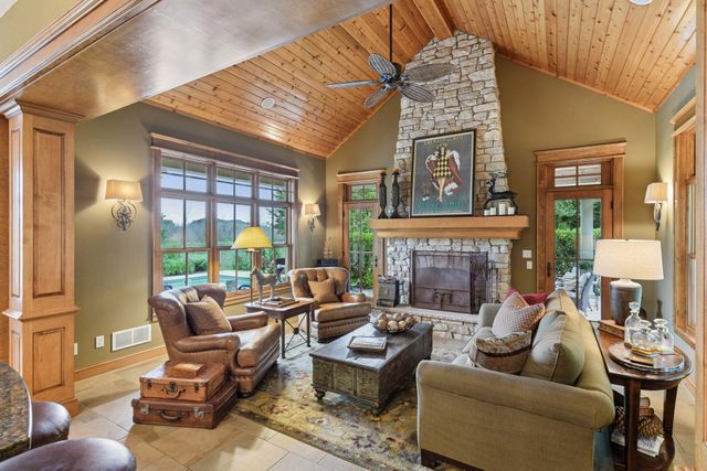 440 Stubbs Bay Road, Orono, MN 55356