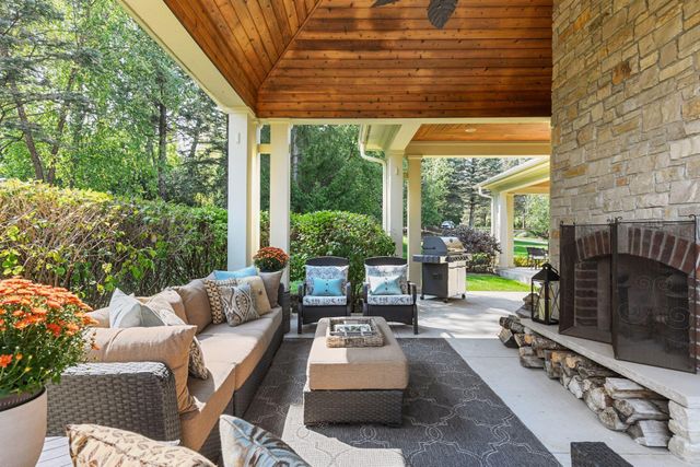440 Stubbs Bay Road, Orono, MN 55356