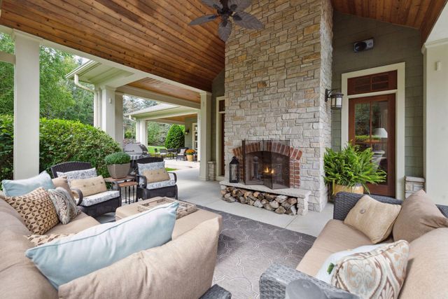 440 Stubbs Bay Road, Orono, MN 55356
