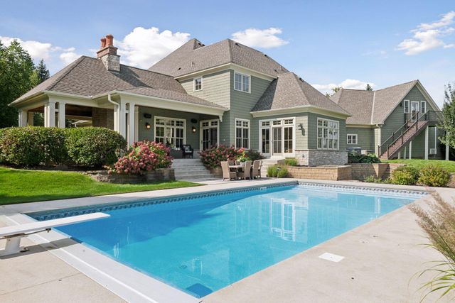 440 Stubbs Bay Road, Orono, MN 55356