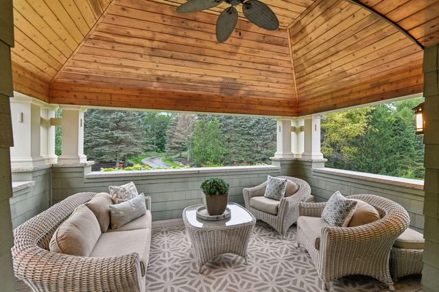 440 Stubbs Bay Road, Orono, MN 55356