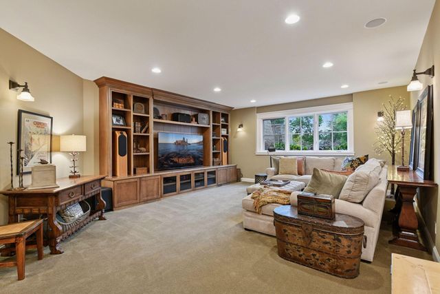 440 Stubbs Bay Road, Orono, MN 55356