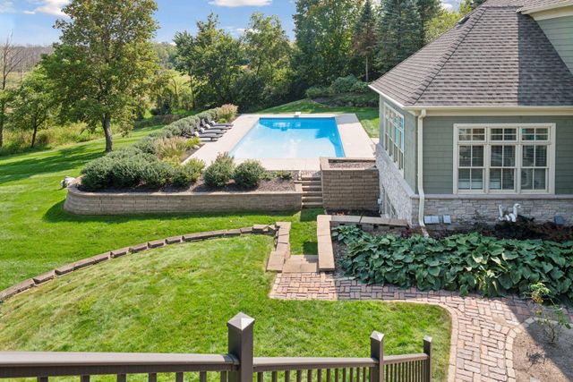 440 Stubbs Bay Road, Orono, MN 55356