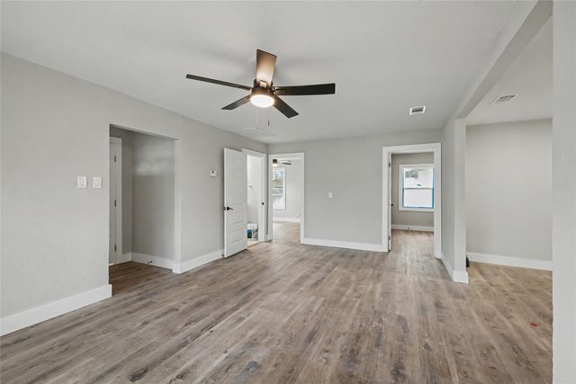 4220 Ramey Avenue, Fort Worth, TX 76105